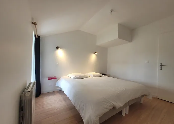 Le 4 étoiles à La Campagne Adapté Pmr Hébergement de vacances Antran